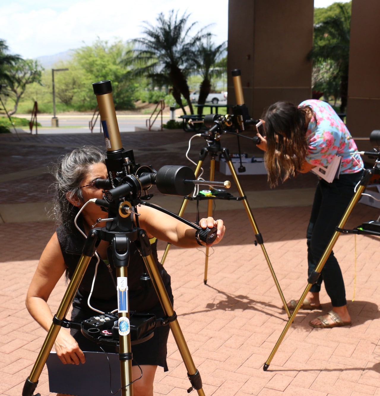 JTTS educators using their solar telescopes